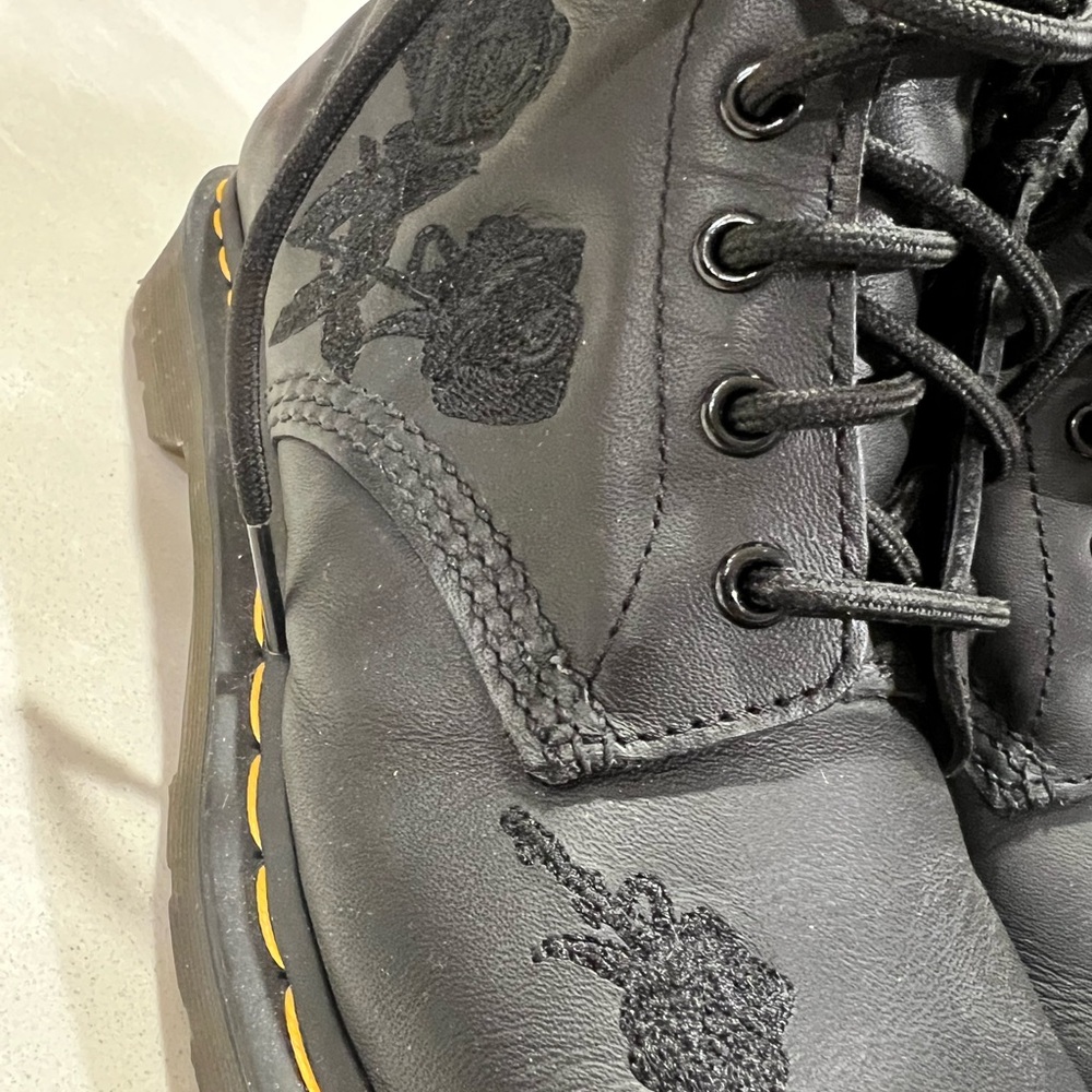 Not your basic Docs. - Picture 2 of 6